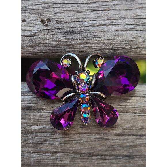 Gorgeous Vintage Purple Crystal & Rhinestone Butterfly Brooch by Janus - Picture 8 of 10